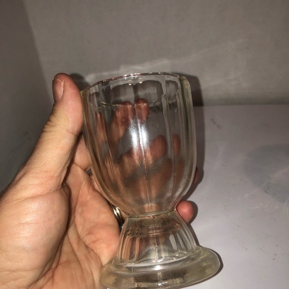 two vintage ribbed clear glass footed bowls/ glasses commonly used for ice cream - Picture 2 of 6